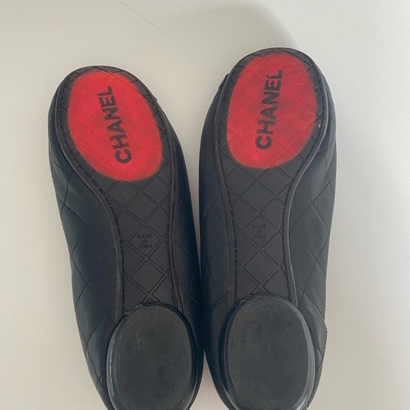 Chanel Cambon Black on Black Ballet Flats - Picture 4 of 14